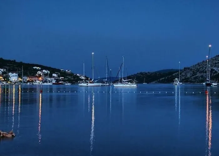 Romantische Mit Meerblick By Interhome Vinišće