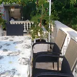 Romantische Mit Meerblick By Interhome