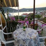 Romantische Mit Meerblick By Interhome Apartamento *