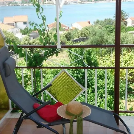 Апартаменти Romantische Mit Meerblick By Interhome *