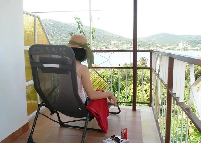 Romantische Mit Meerblick By Interhome Апартаменты *